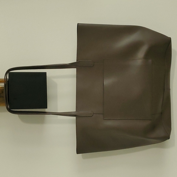 margot Handbags - Margot Large Olive (Leather) Tote